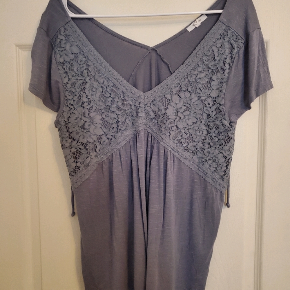Gray off shoulder shirt